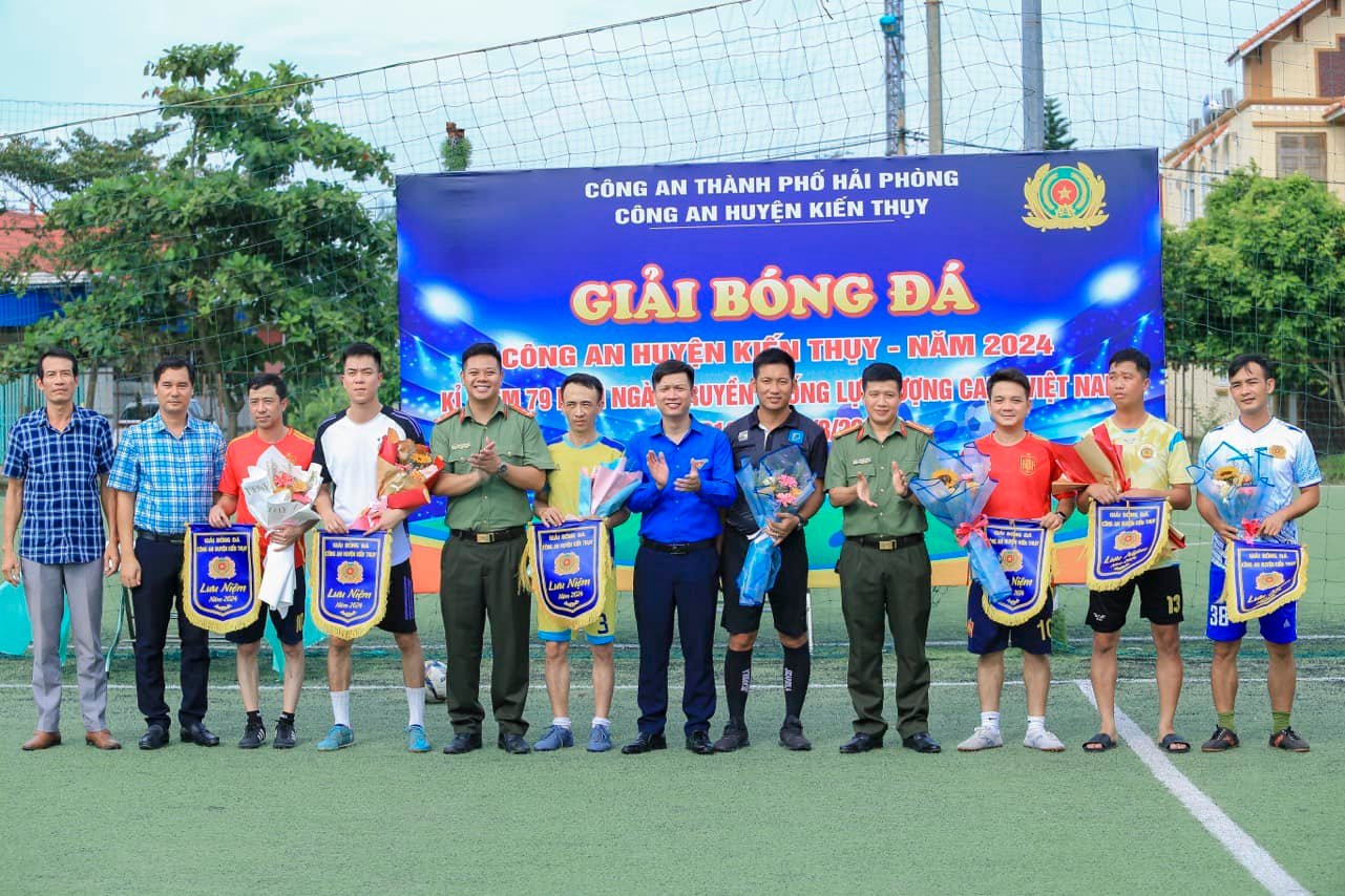 Công an huyện Kiến Thụy tổ chức giải bóng đá Công an huyện năm 2024